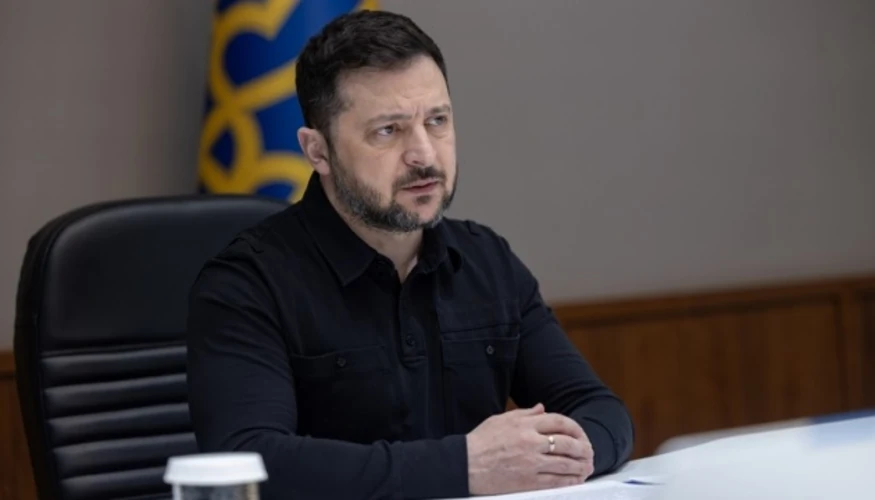 Фото з Офісу Президента, що ілюструє вечірнє звернення Президента Володимира Зеленського.