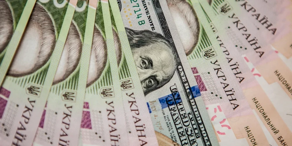 Курс валют НБУ: банкноти долара та євро на 24 вересня